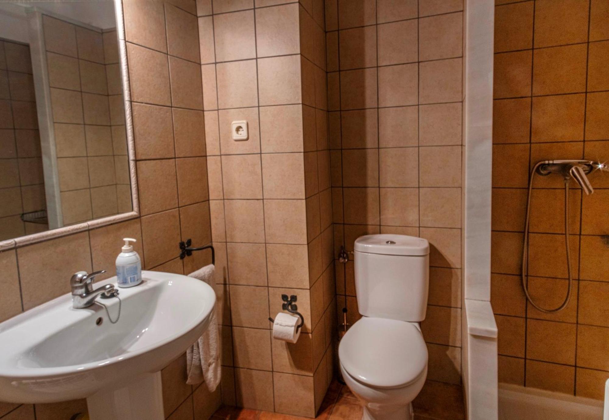 Tubau - -